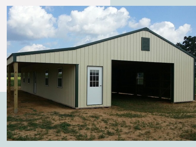 Строительство конюшен в Лысьве