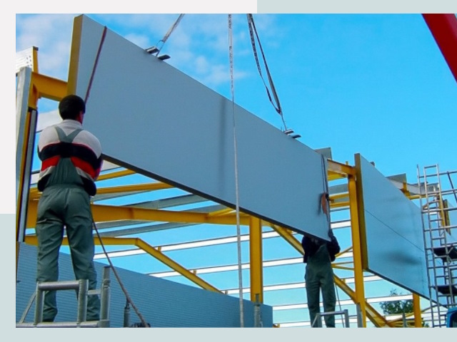 Монтаж сэндвич-панелей в Лысьве от 615 руб.